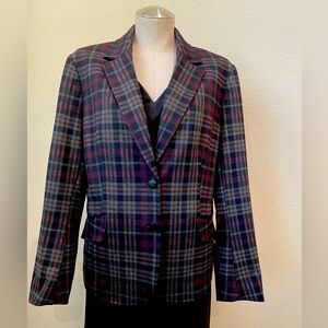 Size 16. Plaid Anne Klein Jacket. EUC